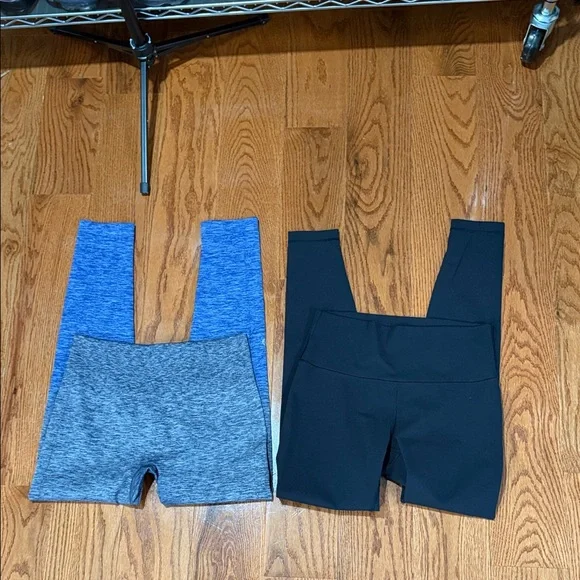 2 pairs of Lululemon leggings size 8 - Picture 1 of 8
